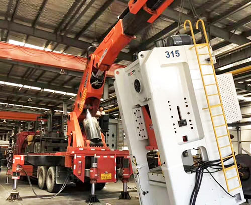 攸县附近随车吊出租，轻松解决运输难题