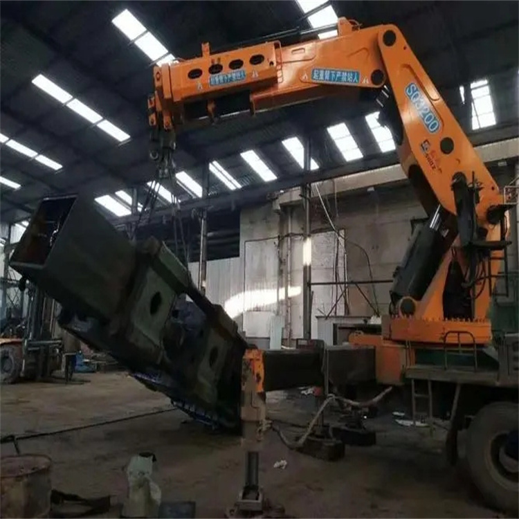 攸县130吨折臂吊车出租吊机租赁附近电话